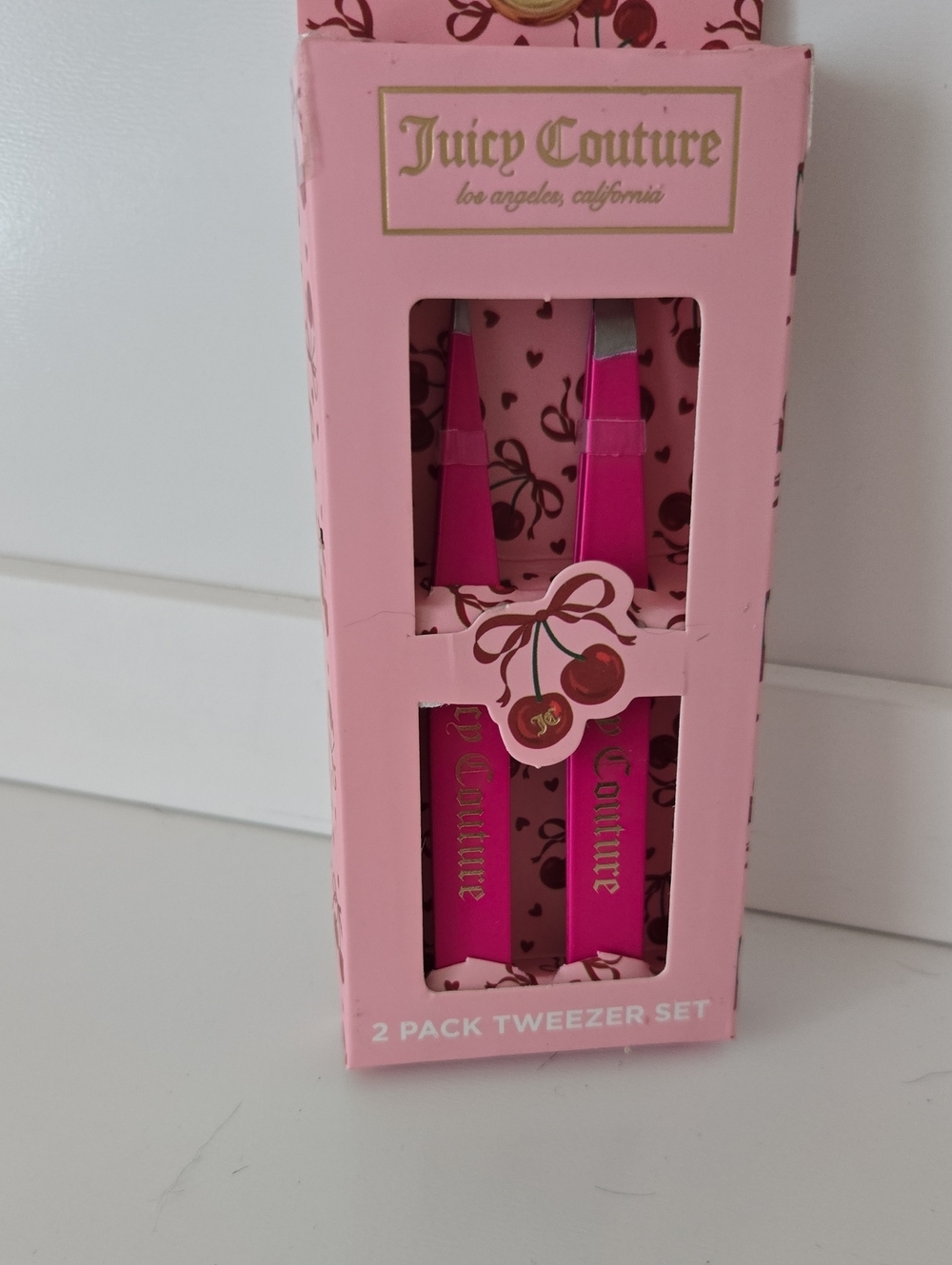 Juicy Couture Pink 2-Pack Tweezer Set brand new - Picture 2 of 3